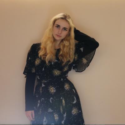 Episode 25: The Friday feeling with singer-songwriter Saff Juno. Episode 25: The Friday feeling with singer-songwriter Saff Juno.