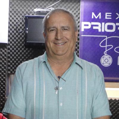 184 Dimensiones Familiares, Héctor Fernández de Castro