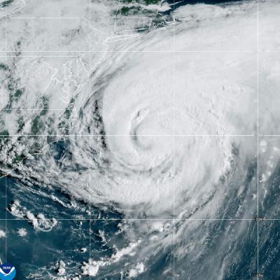 Erin: Big Hurricane, Big Waves, Big Rip Current Risk