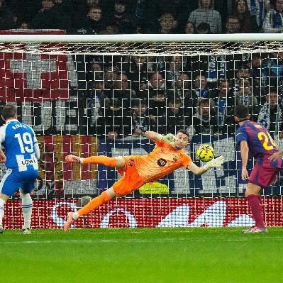 Carrusel sábado | Joan García pone en aprietos a Luis de la Fuente: "Considera que si Unai Simón tiene una mala tarde, se va a generar el debate"