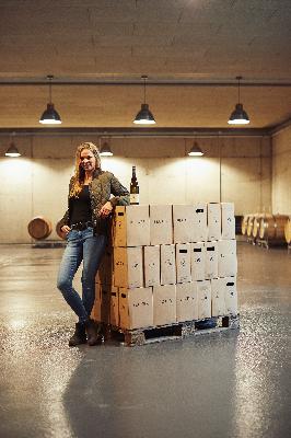 Sabrina Becker vom Weingut Becker im Interview Sabrina Becker vom Weingut Becker im Interview