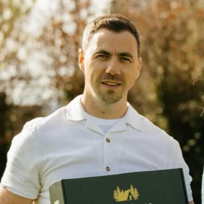 Why I Sleep Better, Hurt Less, and Feel Happier | Con Murphy on Grounding & Holistic Health Why I Sleep Better, Hurt Less, and Feel Happier | Con Murphy on Grounding & Holistic Health