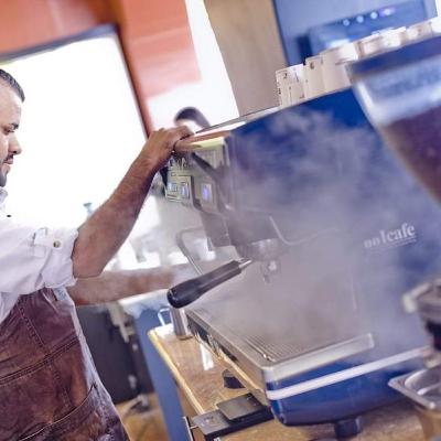 Cosas que pasan en el mundo del Café. (El lado cómico de la historia)