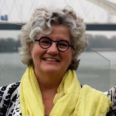 Veranderverhalen - in gesprek met Elze Rosa Veranderverhalen - in gesprek met Elze Rosa