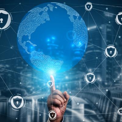 CYBERARK - Ma un hacker, quando attacca, quale bersaglio preferisce?