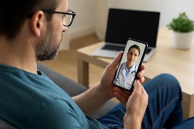 Telemedizin statt monatelangem Warten Telemedizin statt monatelangem Warten