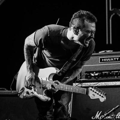 “David Gilmour e Miles Davis curam toda e qualquer dor ou tristeza que eu possa ter...”