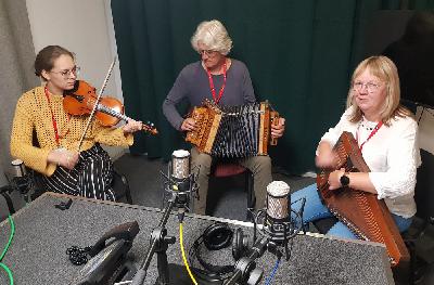 "Skaņumājas" aizraujošie projekti. Stāsta un muzicē saimnieki