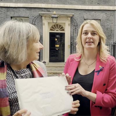 "Our Journey with Lobular Breast Cancer" Campaigners Urge UK Parliament to Back Research