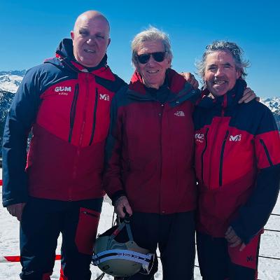 Antonio de la Sotilla, quien fue director de Baqueira Beret a finales de los 70 se sienta en la mesa de Tatonevat