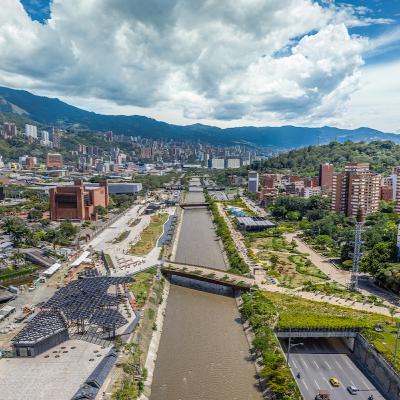 Ep. 22 Medellín, ciudad para la vida pública. Ep. 22 Medellín, ciudad para la vida pública.
