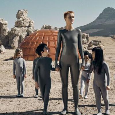 Programa 8 - Raised by Wolves