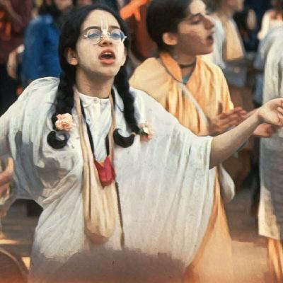 Episode #019: Chant & Be Happy