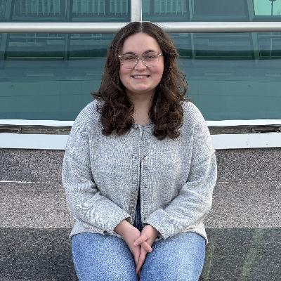 Natalia Bhend reads "In Your Eyes"