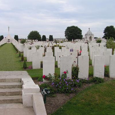 Más Allá de la Historia: "Cementerios de la primera y segunda guerra mundial" Más Allá de la Historia: "Cementerios de la primera y segunda guerra mundial"