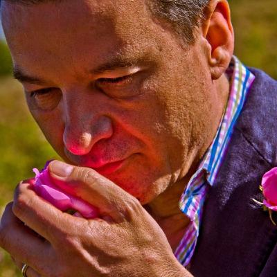 Becoming Perfumer Becoming Perfumer