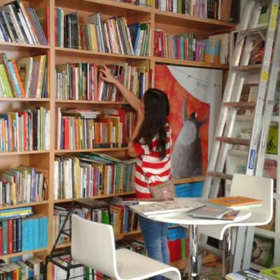 Librería El Libro de Arena