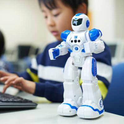 プログラミングスクールのビジネスモデル【受講料以外の収入源とは?】 プログラミングスクールのビジネスモデル【受講料以外の収入源とは?】