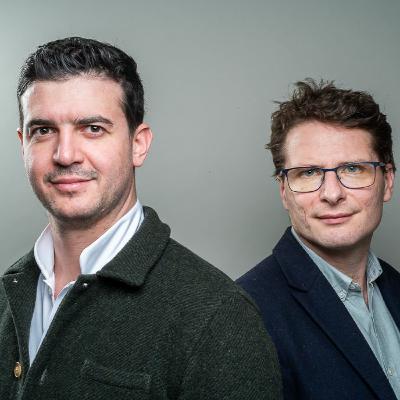 De schrijvers aan het woord (Claudia Zeller over 'De verplichte revolutie') De schrijvers aan het woord (Claudia Zeller over 'De verplichte revolutie')