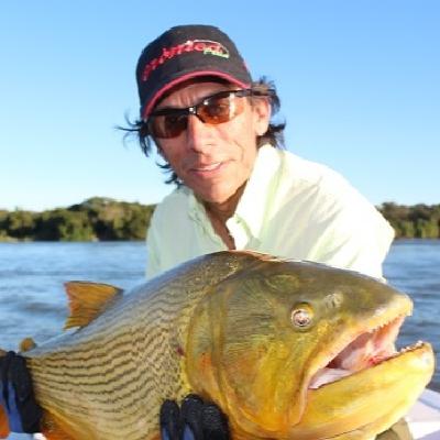 Horacio Pascuariello (Periodista Responsable de la Sección de Pesca Deportiva del "Diario Crónica") Horacio Pascuariello (Periodista Responsable de la Sección de Pesca Deportiva del "Diario Crónica")