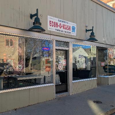 Building a Unique Laundromat Experience in a Historic Bank (VIDEO) Building a Unique Laundromat Experience in a Historic Bank (VIDEO)