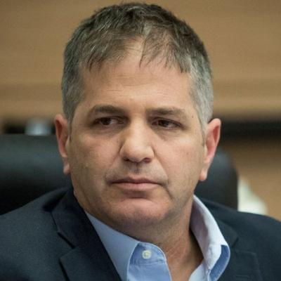 "איש לא מנסה לפגוע בכבוד האדם, יש שאלה מהותית"