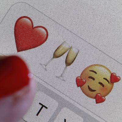Can AI bots help us find love?