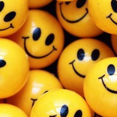 04x08 - OS QUEDAN DOS DESEOS (08/11/22) - FELICIDAD (3) -R.E.M. - KATRINA & THE WAVES, PALITO ORTEGA,... 04x08 - OS QUEDAN DOS DESEOS (08/11/22) - FELICIDAD (3) -R.E.M. - KATRINA & THE WAVES, PALITO ORTEGA,...