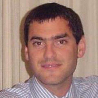 Fernando Baer Economista - Consultor en Macroeconomía y Finanzas. (@FerBaer) @ASTERISCOSTV 22-10-2025