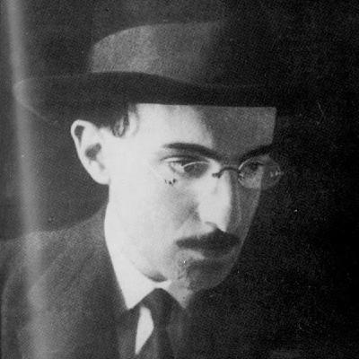 Una Pregunta Para Pessoa (Poesía)