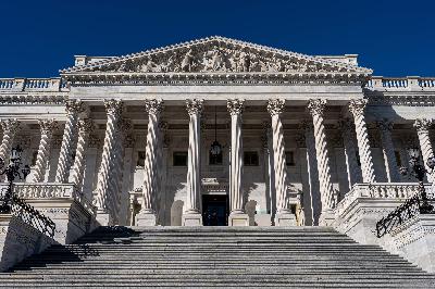 House returns to vote on shutdown House returns to vote on shutdown