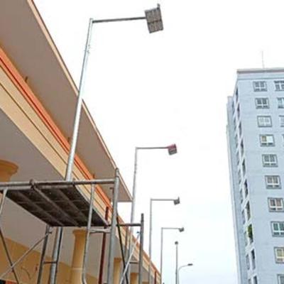 Đèn Pha LED Là Gì? Hướng Dẫn Chọn & Báo Giá 2026