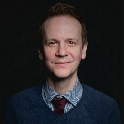 S9E10: Therapeutic Dungeon Master - Rob Harvey