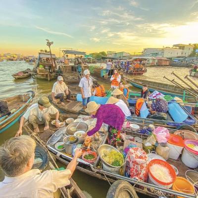 Tập 10 Trên dòng chợ nổi
