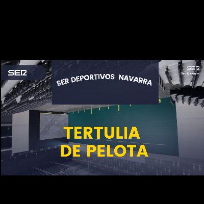 Tertulia de pelota del 4 y medio de Peio Etxeberria al inicio del parejas con final en el Navarra Arena