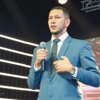 Rody Rolon - Pensar Fuera de la caja Rody Rolon - Pensar Fuera de la caja