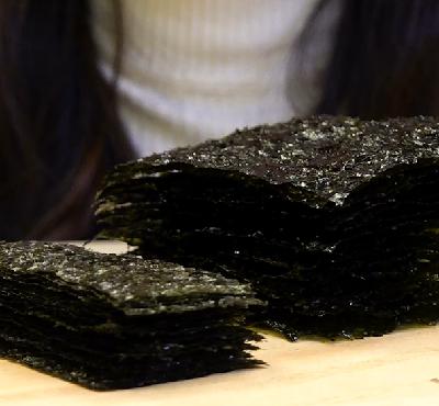 吃海苔｜Eating Seaweed