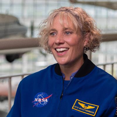 Dottie Metcalf-Lindenburger, Astronaut Dottie Metcalf-Lindenburger, Astronaut