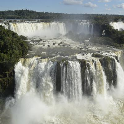 E26- Visiting Argentina: Iguazu Falls and Their Past
