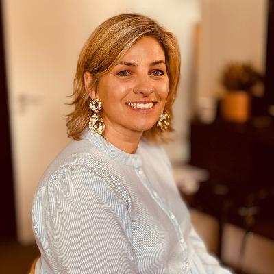 #179 Groeien, spreken en verbinden met Nele Lijnen: 'Het draait om durf, comfort & kracht' #179 Groeien, spreken en verbinden met Nele Lijnen: 'Het draait om durf, comfort & kracht'