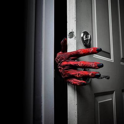 Usa Inchisa Din Noul Meu Apartament - Creepypasta Povesti de groaza [ Horror Romania ]