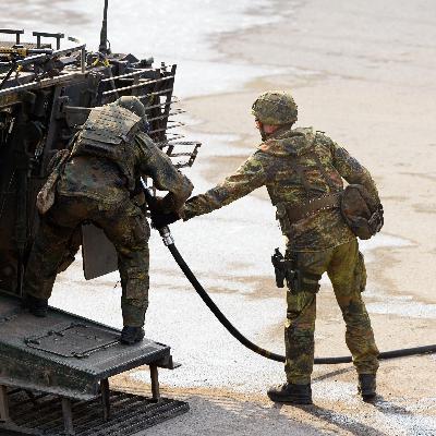 "Die europäischen Treibstoffvorräte reichen für drei Monate Krieg" | Shena Britzen (Rheinmetall) | Nils Aldag (Sunfire) | Kira Vinke (DGAP) "Die europäischen Treibstoffvorräte reichen für drei Monate Krieg" | Shena Britzen (Rheinmetall) | Nils Aldag (Sunfire) | Kira Vinke (DGAP)