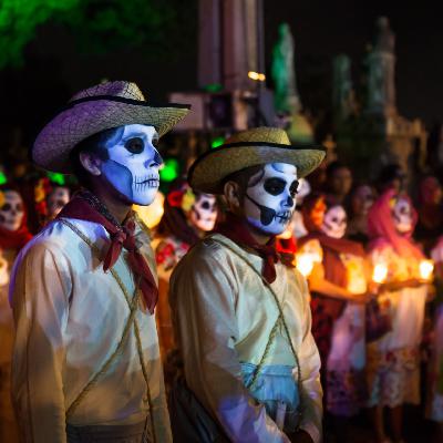 Heute ist Ball auf dem Kirchhof - Totentänze