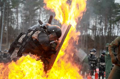 "Fire As A Weapon, Chapter 12" -Sun Tzu, Probably. "Fire As A Weapon, Chapter 12" -Sun Tzu, Probably.