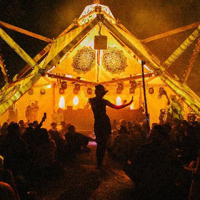 一起出国玩音乐节吧(狂喜播客节) 一起出国玩音乐节吧(狂喜播客节)