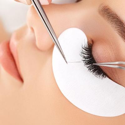 Defining the Type of Lash Extension Glue For The Daily Usage