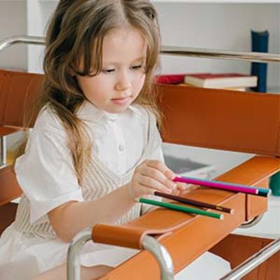 Autisme : Une psychomotricienne passionnée par son métier "Atypique... et alors !" Saison 2 (Episode 6) Autisme : Une psychomotricienne passionnée par son métier "Atypique... et alors !" Saison 2 (Episode 6)