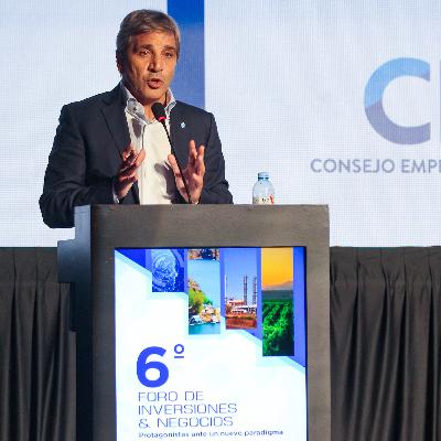 Escasez de dólares: El mercado huele sangre Escasez de dólares: El mercado huele sangre