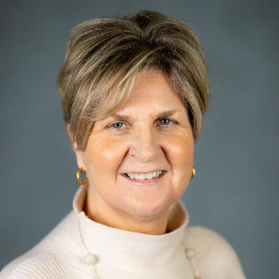 Govs on the Go: Faculty Spotlight Edition with Linda Crenshaw Govs on the Go: Faculty Spotlight Edition with Linda Crenshaw