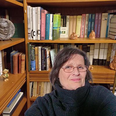 TORDA JUDIT a "segítők" világában - Kéri Juli - 2025-10